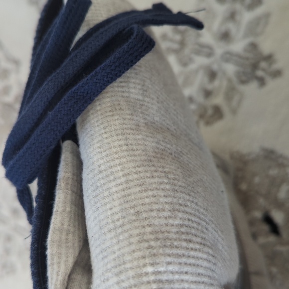 L:  Eddie Bauer Lounge set/ Pajamas : two piece - Picture 5 of 6